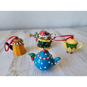 Me ink teapot as is ornament set Xmas tree